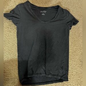 basic grey t shirt